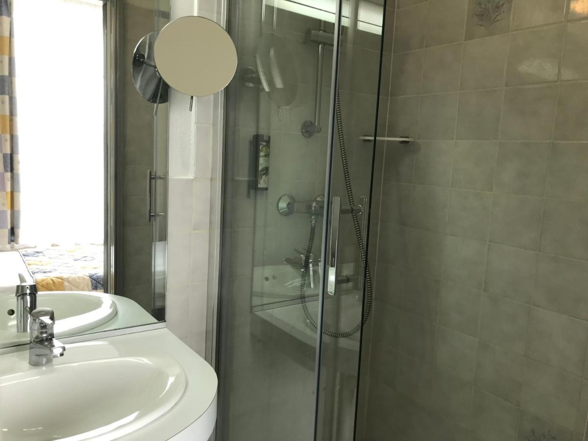 Logis La Villa Des Houx Aumale Dış mekan fotoğraf
